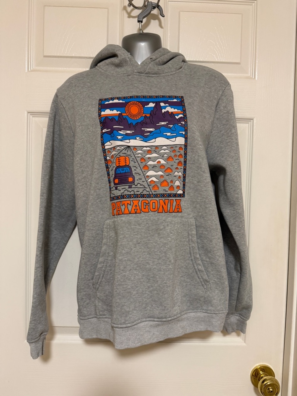 Patagonia Gray Crewneck Hoodie with Blue & Orange Outdoor Graphic XS